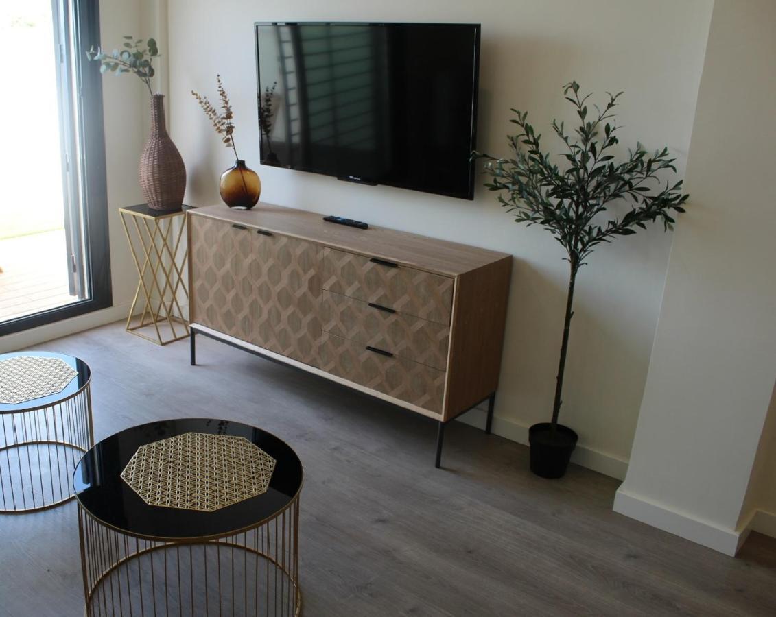 Apartamento En La Playa Malaga เบนาคาราเฟ ภายนอก รูปภาพ